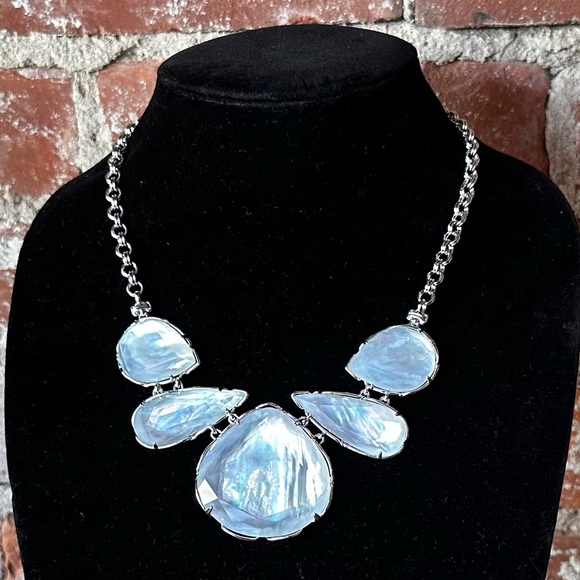 NEW Kendra Scott Kenzie Ivory Mother of Pearl Iridescent Stone Necklace - Picture 1 of 2